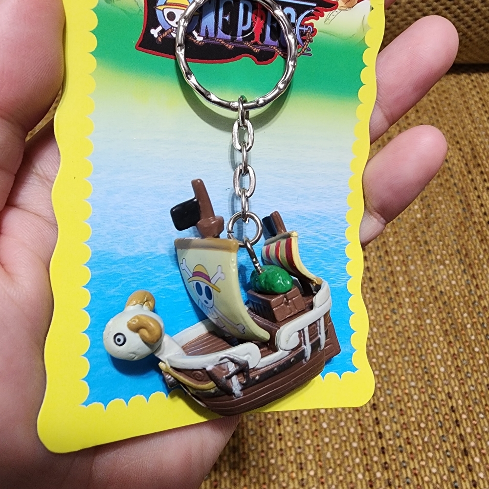 [NEW] One Piece Miniature Going Merry Keychain Keycharm / Japanese Anime / Manga